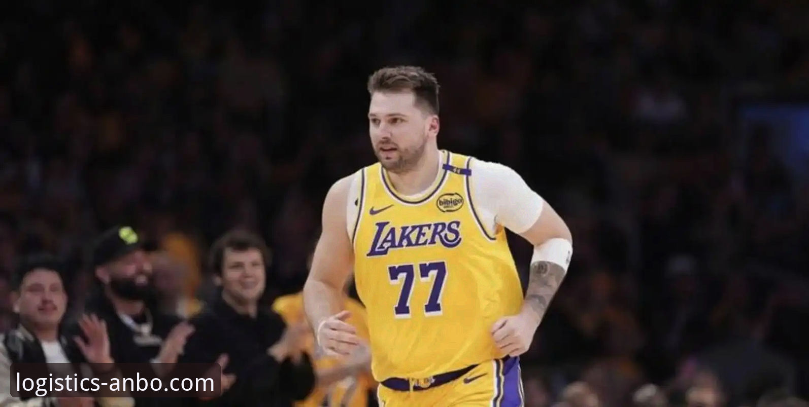 湖人队客场力克步行者，东契奇43分领衔多点开花：安博中国平台赛事信息获取与解读教程